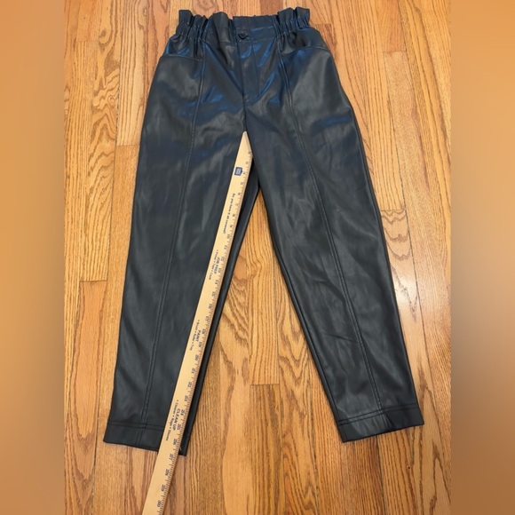 Madewell Faux Leather Paper Bag Pants Black Size 2 Relaxed Fit Ankle - Picture 7 of 7